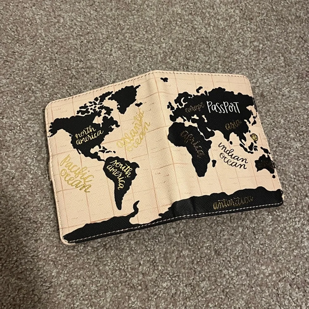 Anthropologie and 1Canoe2 World Map Passport Holder Cover and Luggage Tag Set